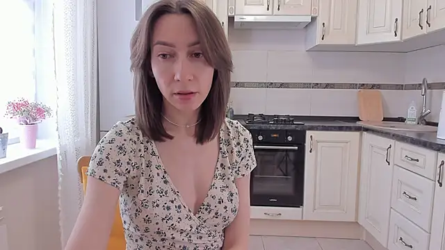 GoodGlamorGirl online show from 04-15-26, 04:08