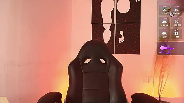 Snapshot of Iamlola_ chatting on 10-11-25, 04:01 Iamlola  online show from 10-11-25, 04:01