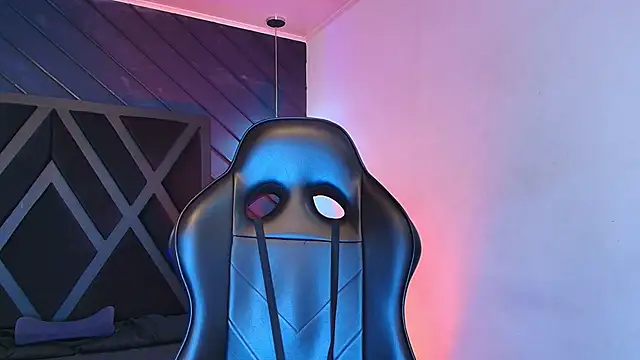 zoe martins  online show from 04-20-26, 05:26