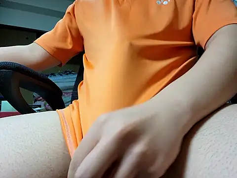 PIPIShoei online show from 10-15-25, 11:54