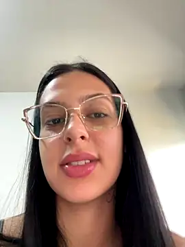 Snapshot of jujuarantes__2025 chatting on 09-23-25, 03:15 jujuarantes 2025 online show from 09-23-25, 03:15