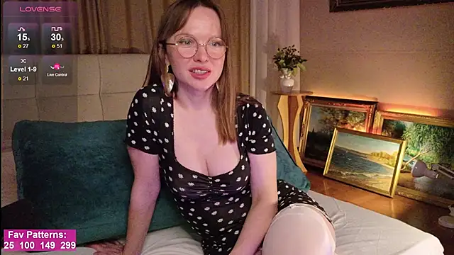 Snapshot of IkonaDidi chatting on 11-04-25, 05:06 IkonaDidi online show from 11-04-25, 05:06