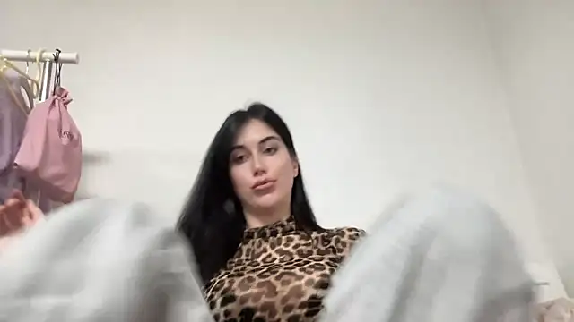 Snapshot of Talyo19 chatting on 12-04-25, 05:10 Talyo19 online show from 12-04-25, 05:10