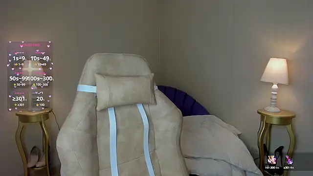 alessiafiore  online show from 09-10-25, 01:11