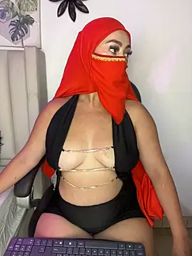 Snapshot of Aisha_Malek chatting on 04-07-26, 10:09 Aisha Malek online show from 04-07-26, 10:09