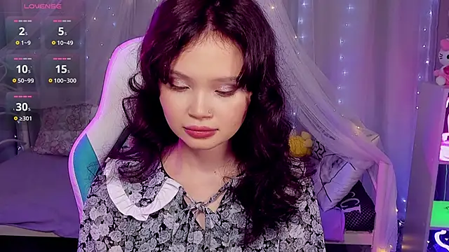 Snapshot of EmilyChaves chatting on 04-20-26, 09:56 EmilyChaves online show from 04-20-26, 09:56