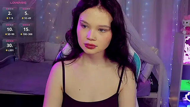 Snapshot of EmilyChaves chatting on 04-21-26, 06:31 EmilyChaves online show from 04-21-26, 06:31