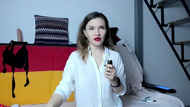 Snapshot of Katherine_Twilight chatting on 01-24-25, 03:24 Katherine Twilight online show from 01-24-25, 03:24