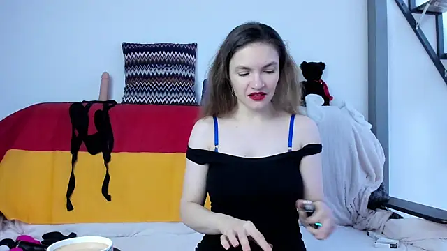 Snapshot of Katherine_Twilight chatting on 03-09-25, 07:23 Katherine Twilight online show from 03-09-25, 07:23