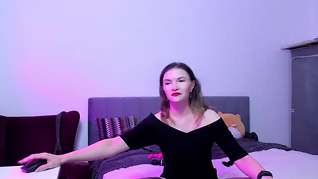 Snapshot of Katherine_Twilight chatting on 10-30-25, 03:35 Katherine Twilight online show from 10-30-25, 03:35