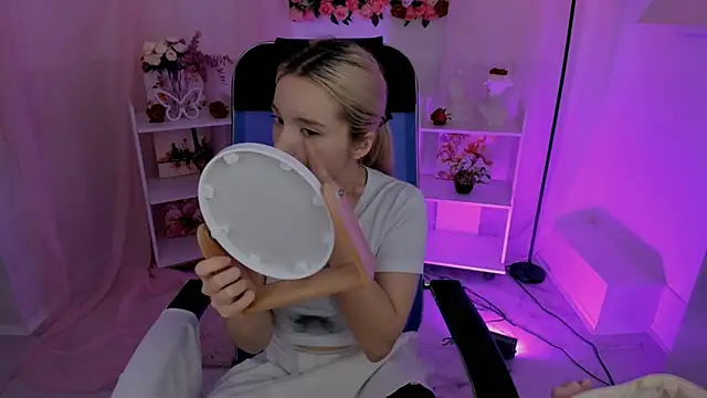 AuroraWrenfield online show from 10-01-25, 04:29