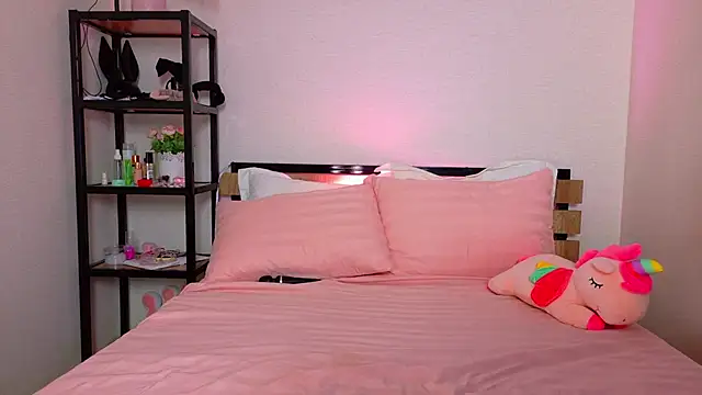 Snapshot of daddy_digger chatting on 11-13-25, 02:32 daddy digger online show from 11-13-25, 02:32