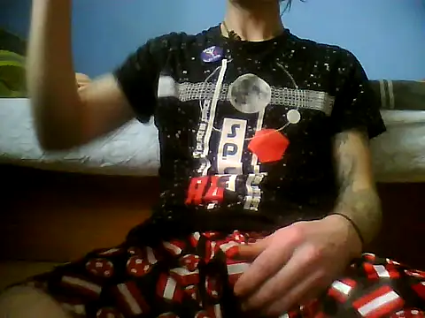 Snapshot of KokosMartin chatting on 12-22-25, 10:34 KokosMartin online show from 12-22-25, 10:34