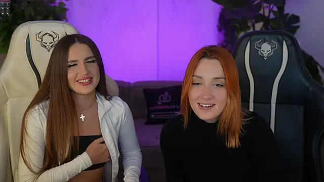 Goldie Flame online show from 11-14-25, 08:18