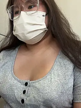 Snapshot of ariel_613 chatting on 11-01-25, 06:37 ariel 613 online show from 11-01-25, 06:37