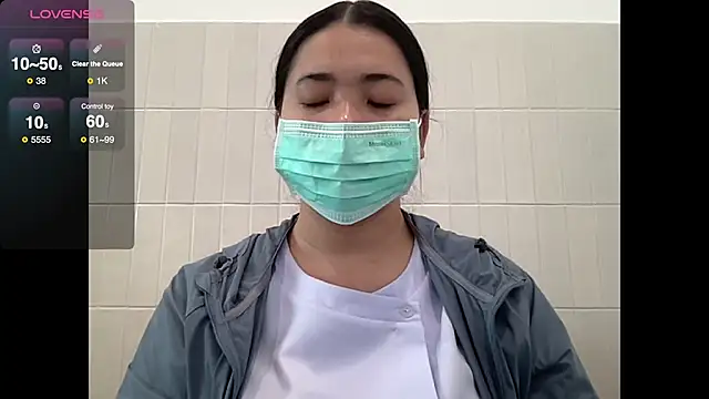 mini unicorn online show from 12-18-25, 02:28