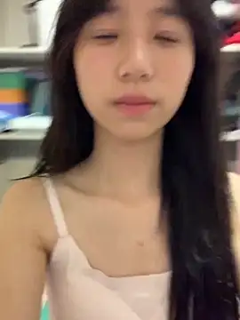 xiaotao-999 online show from 09-10-25, 04:18