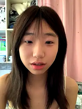 xiaotao-999 online show from 10-16-25, 03:40