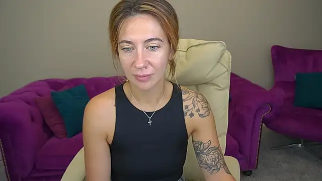 KateShanny online show from 09-18-25, 05:42