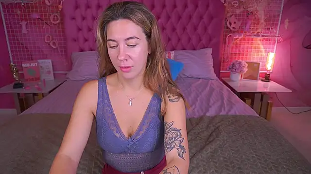 KateShanny online show from 10-06-25, 05:49