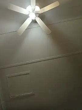 Snapshot of Bedroom_Gangster007 chatting on 10-03-25, 10:18 Bedroom Gangster007 online show from 10-03-25, 10:18