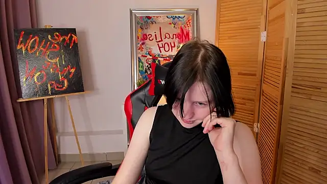 Snapshot of ayakskalermonss chatting on 01-18-26, 02:21 ayakskalermonss online show from 01-18-26, 02:21