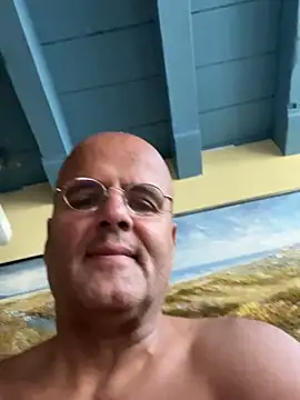 Snapshot of Renebisex chatting on 09-12-25, 10:15 Renebisex online show from 09-12-25, 10:15