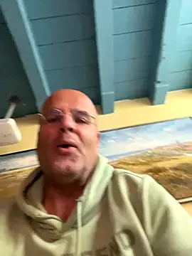 Snapshot of Renebisex chatting on 10-18-25, 07:31 Renebisex online show from 10-18-25, 07:31