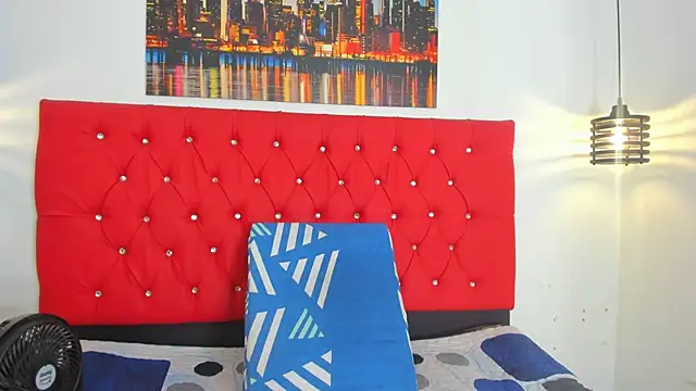 carolinacrus01 online show from 11-26-25, 02:40