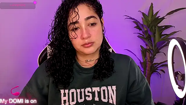 Snapshot of _kat_1995 chatting on 10-04-25, 03:21 kat 1995 online show from 10-04-25, 03:21