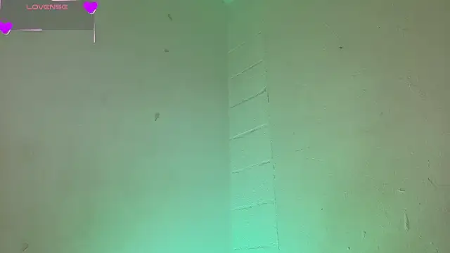 Snapshot of _kat_1995 chatting on 11-25-25, 06:52 kat 1995 online show from 11-25-25, 06:52