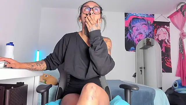 iamkatty  online show from 10-16-25, 01:01