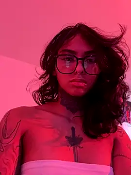 iamkatty  online show from 11-02-25, 04:20