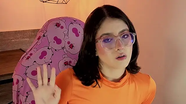 Snapshot of LiLLiAnderson chatting on 11-22-25, 11:53 LiLLiAnderson online show from 11-22-25, 11:53