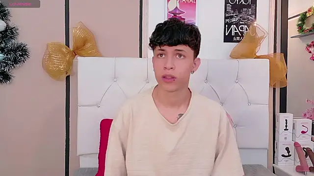 Axel  Evans online show from 12-20-25, 12:12