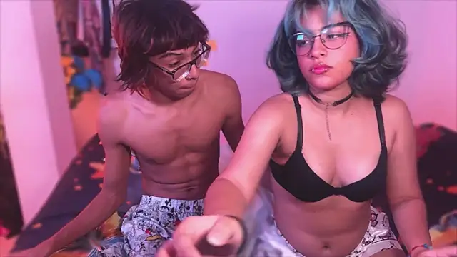 Snapshot of Andrewpetrikov_ chatting on 09-26-25, 02:32 Andrewpetrikov online show from 09-26-25, 02:32