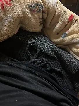 Snapshot of rrrrrriyyffhyeeee chatting on 04-03-26, 10:24 rrrrrriyyffhyeeee online show from 04-03-26, 10:24