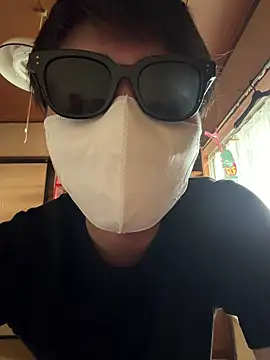 Snapshot of rrrrrriyyffhyeeee chatting on 04-16-26, 03:29 rrrrrriyyffhyeeee online show from 04-16-26, 03:29