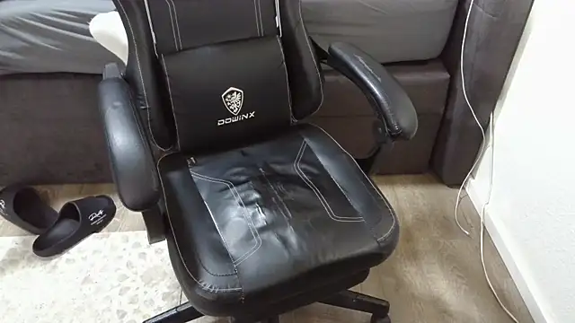 Milo9210 online show from 04-30-26, 06:09