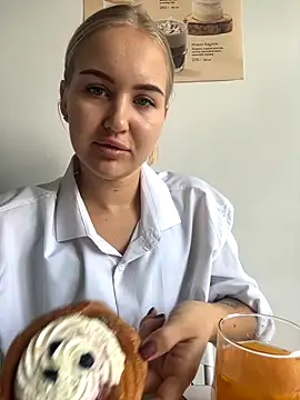 Snapshot of CandyVice chatting on 11-01-25, 08:16 CandyVice online show from 11-01-25, 08:16