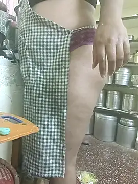 dhanshri143 online show from 11-10-25, 04:33