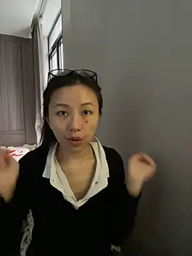 haiyan125216 online show from 10-21-25, 04:24