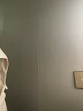 haiyan125216 online show from 01-18-26, 07:01