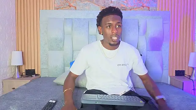 pipedark  online show from 09-29-25, 04:17