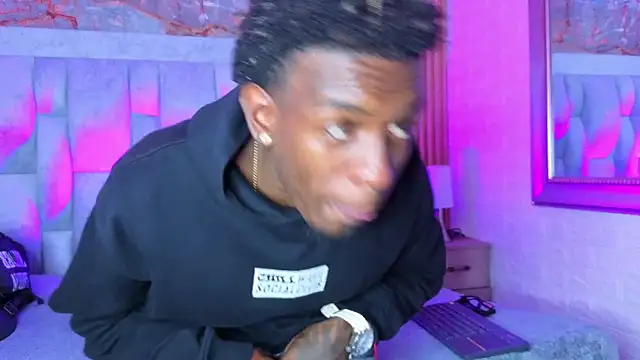 pipedark  online show from 10-11-25, 03:17