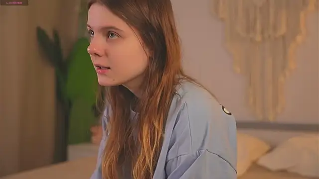 Snapshot of Lu__Lane chatting on 10-09-25, 07:50 Lu Lane online show from 10-09-25, 07:50