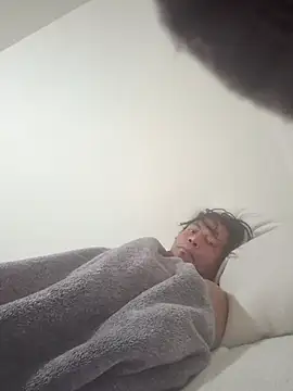 Snapshot of uratre chatting on 12-02-25, 05:19 uratre online show from 12-02-25, 05:19