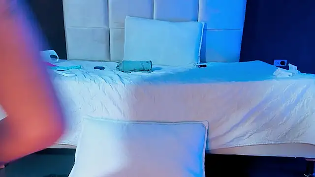 Abby   02 online show from 04-27-26, 01:20