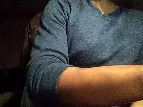 Snapshot of Raavan_King chatting on 12-15-25, 01:15 Raavan King online show from 12-15-25, 01:15