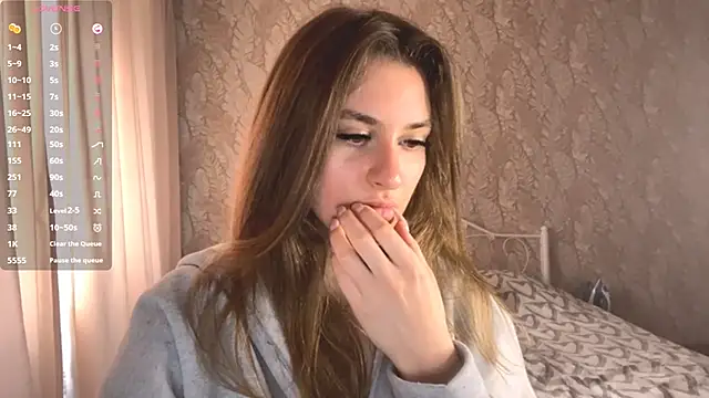 miainheat online show from 09-18-25, 08:27